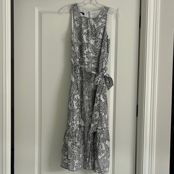 Talbots Dresses & Skirts - Talbots Black and White Floral Midi Dress with Gold Accents